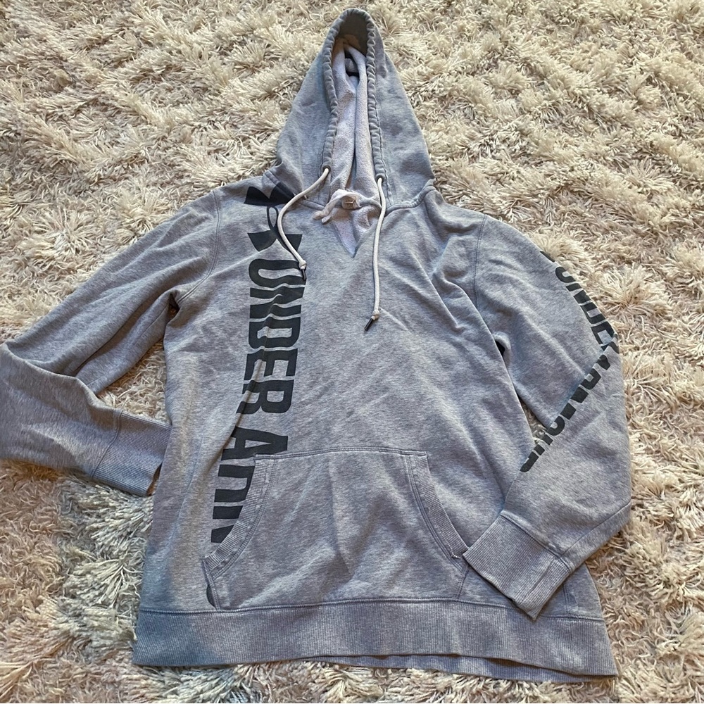 Under Armour gray spellout sweatshirt hoodie size M/L